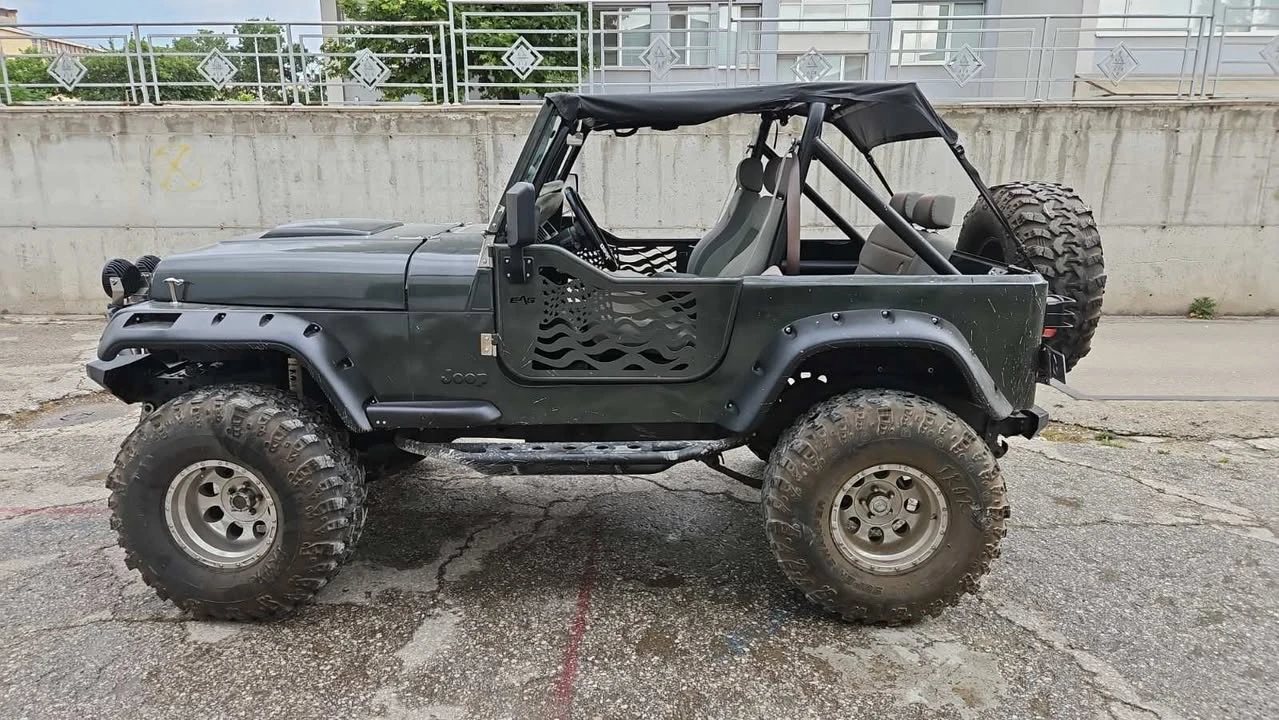 Jeep Wrangler, снимка 14 - Автомобили и джипове - 54443175