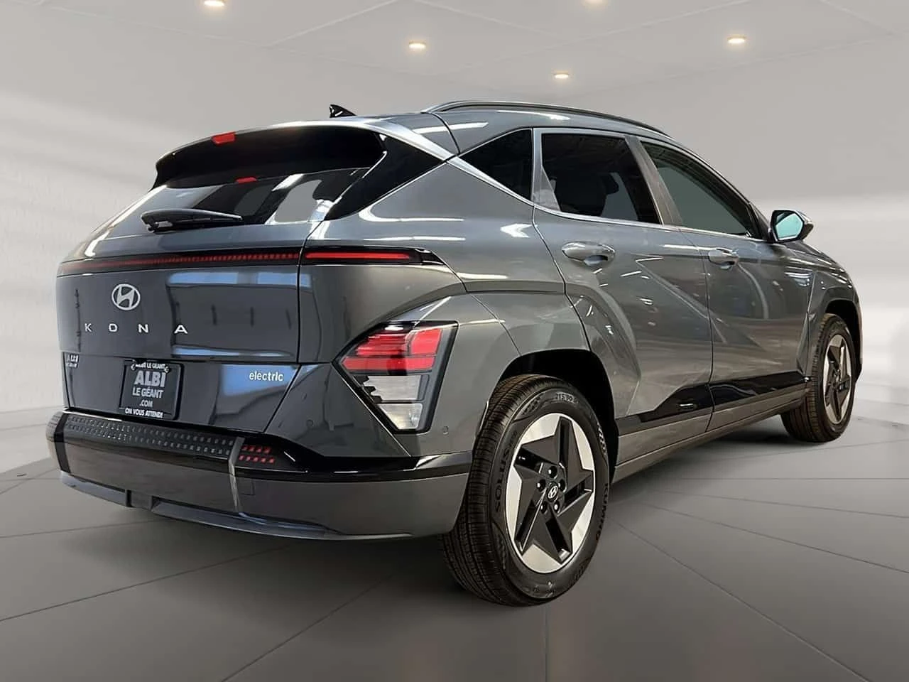 Hyundai Kona Preferred FWD w/Ultimate Package Green Interior  C | Mobile.bg � ����������� 3