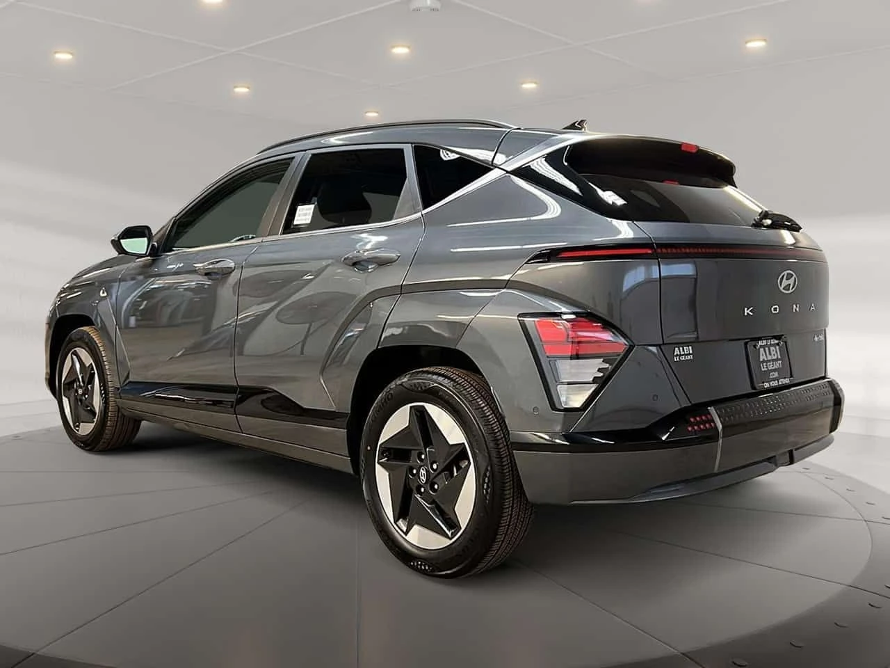 Hyundai Kona Preferred FWD w/Ultimate Package Green Interior  C | Mobile.bg � ����������� 2