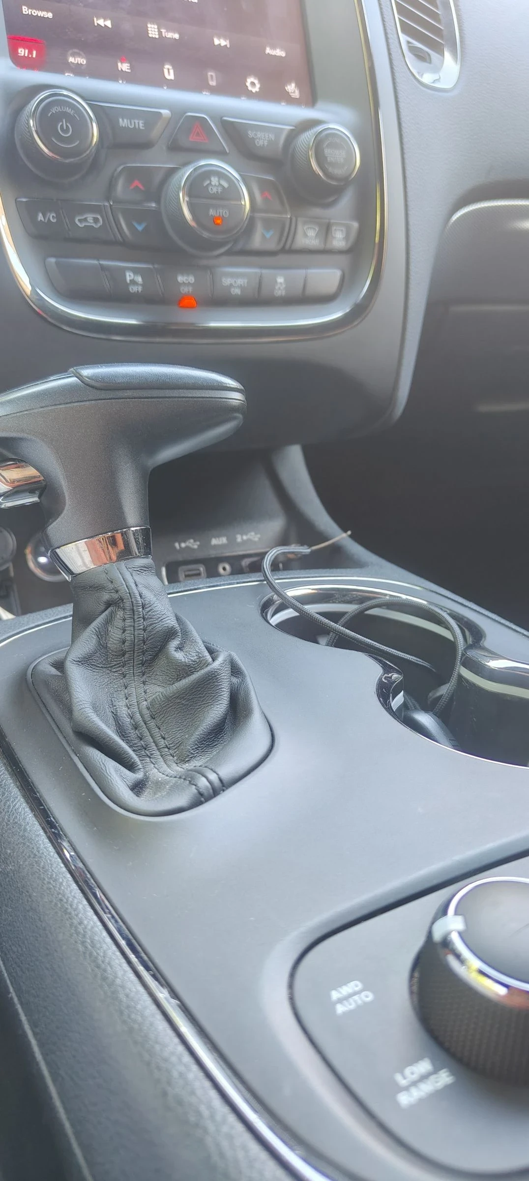 Dodge Durango R/T 5.7, снимка 14 - Автомобили и джипове - 54855311