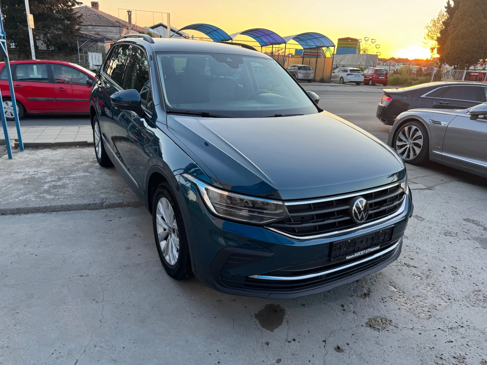 VW Tiguan 2.0 tdi 150 кс., снимка 9 - Автомобили и джипове - 54882190
