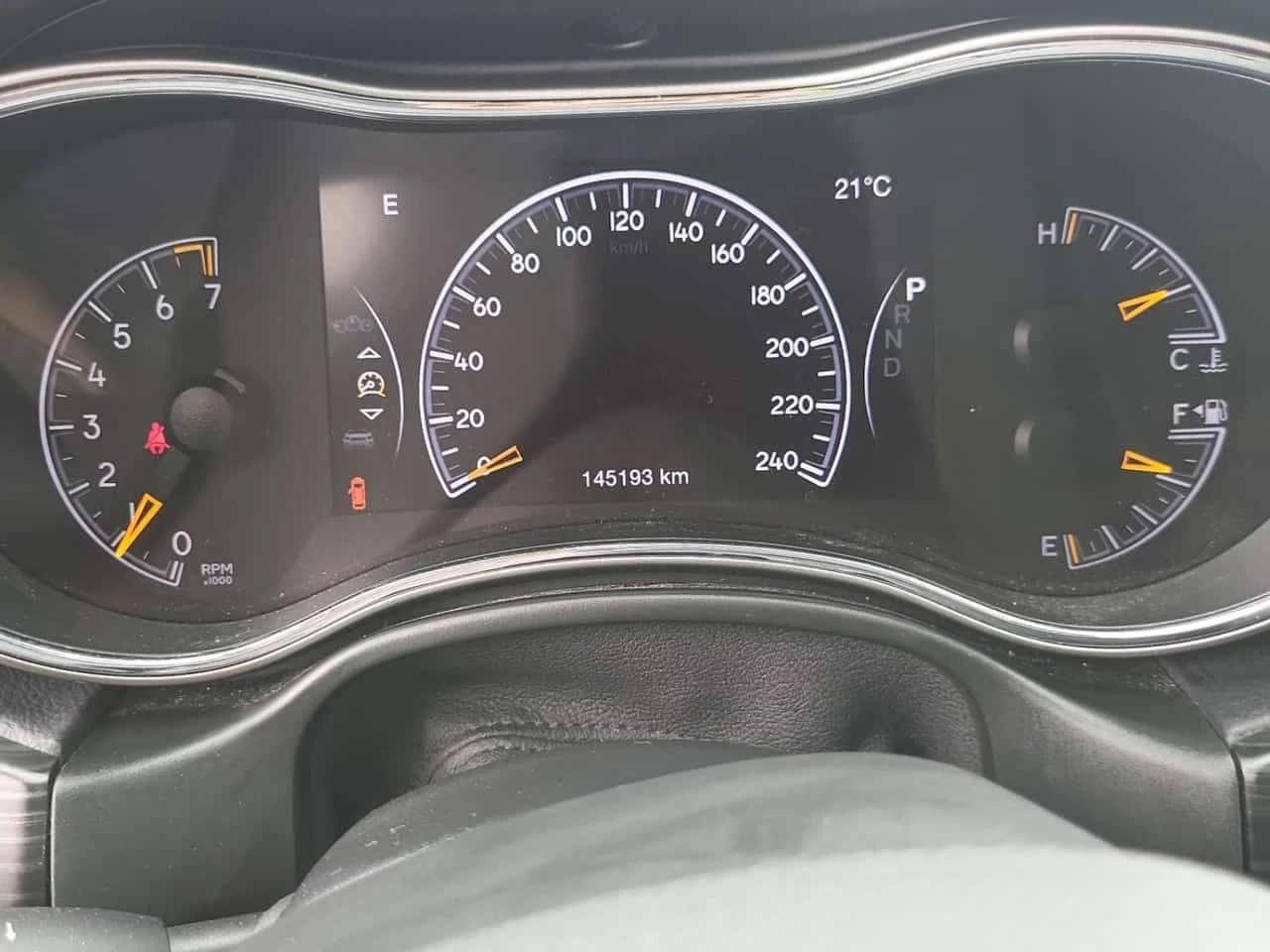 Jeep Grand cherokee  4x4 Altitude 3.6L / АЛКАНТАРА / ЛЕД / ПАНОРАМА / , снимка 11 - Автомобили и джипове - 55472681