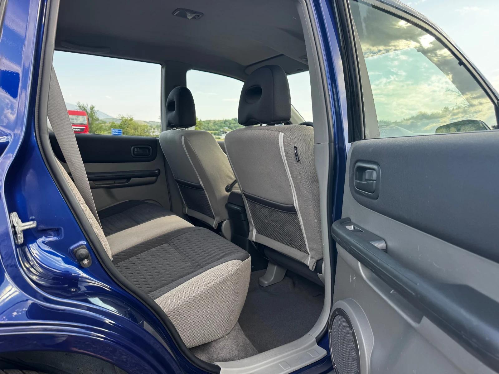 Nissan X-trail 2.2 DCi 4х4, снимка 9 - Автомобили и джипове - 55589252