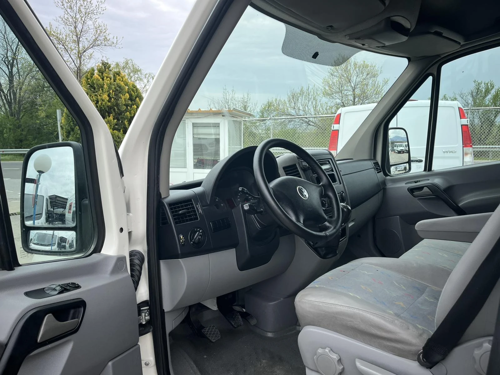 VW Crafter �����, �����, ����� �������� 136�.�. | Mobile.bg � ����������� 11