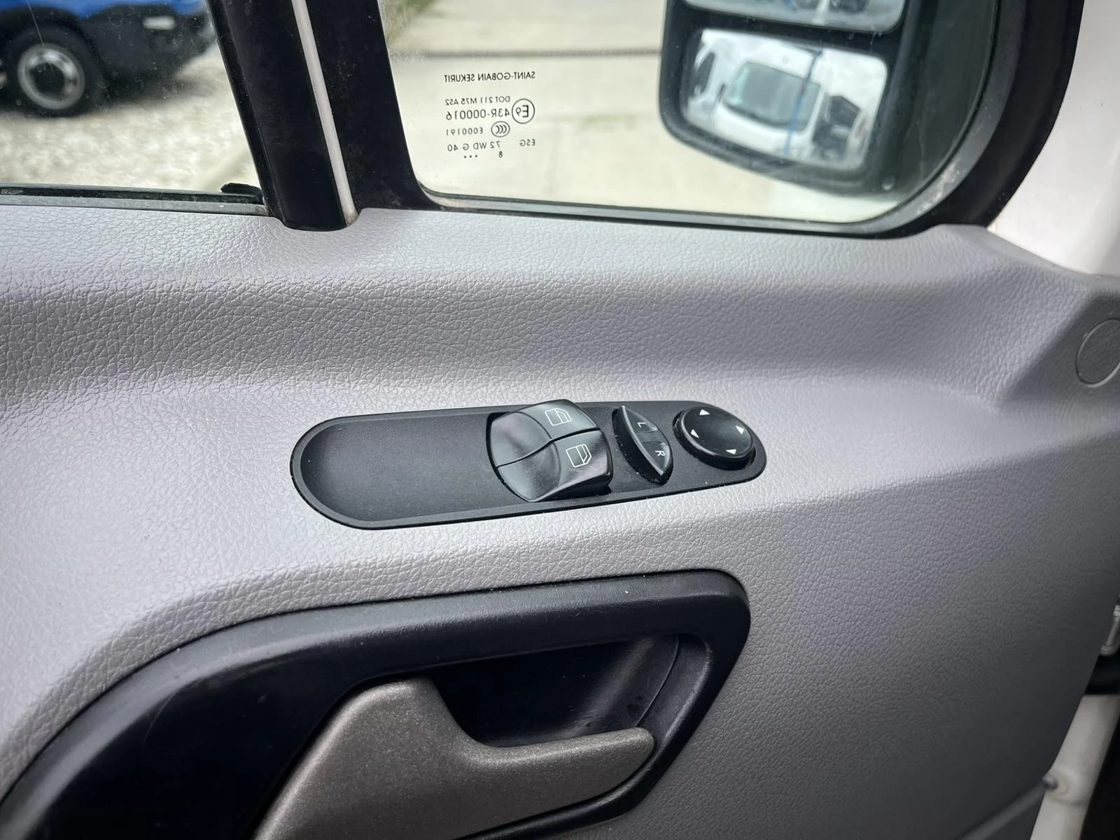 VW Crafter �����, �����, ����� �������� 136�.�. | Mobile.bg � ����������� 13