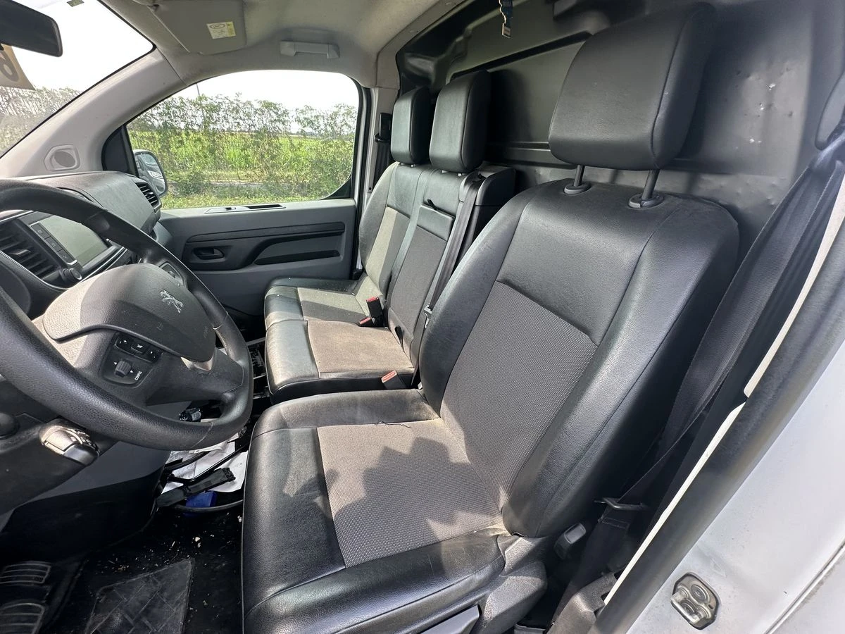 Peugeot Expert eExpert 75 kWh, снимка 4 - Бусове и автобуси - 55835006