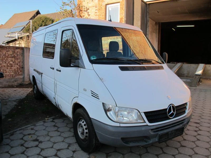 Рама и Каросерия за Mercedes-Benz Sprinter 211, снимка 2 - Части - 49501645