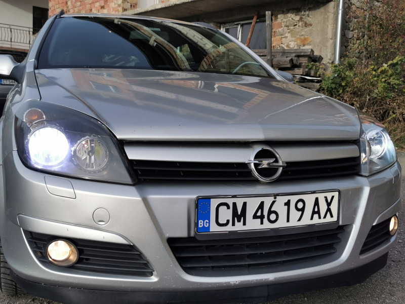 Opel Astra H, снимка 9 - Автомобили и джипове - 45415792