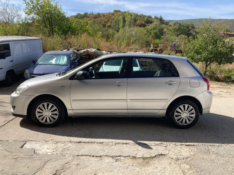 Toyota Corolla 1.4 D-4D, Automatic, снимка 4 - Автомобили и джипове - 47739777