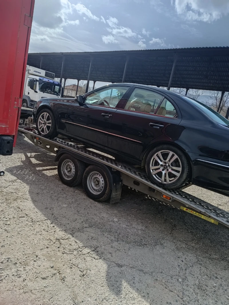 Mercedes-Benz E 240 Газ, снимка 3 - Автомобили и джипове - 49494967