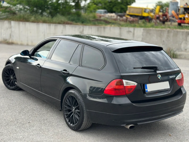 BMW 320 LPG / АВТОМАТИК / РЕГИСТРИРАН , снимка 4 - Автомобили и джипове - 50798996