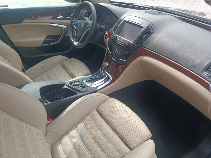 Opel Insignia 2.0 CDTi, снимка 6 - Автомобили и джипове - 52050393