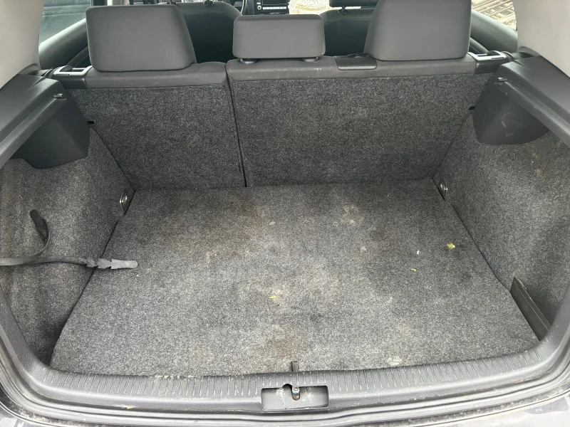 VW Golf 1.9 BKC, снимка 2 - Автомобили и джипове - 52575428