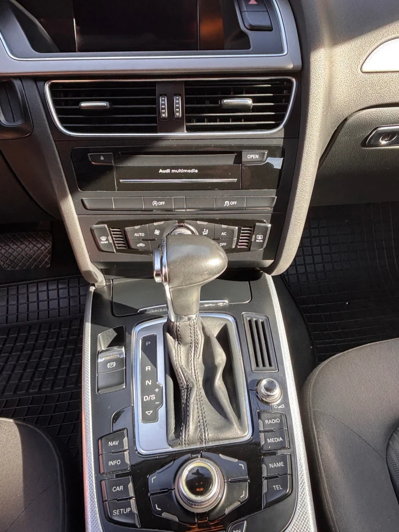 Audi A4 Audi A4  FACELIFT  2.0TDI 2013г., снимка 11 - Автомобили и джипове - 52656116