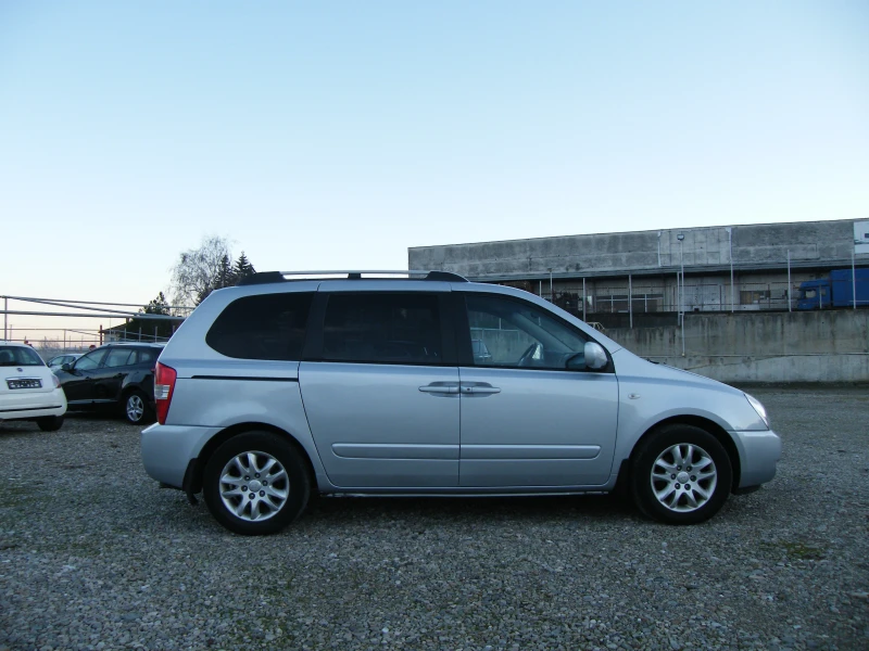 Kia Carnival 2.9CRDI, снимка 3 - Автомобили и джипове - 52770713