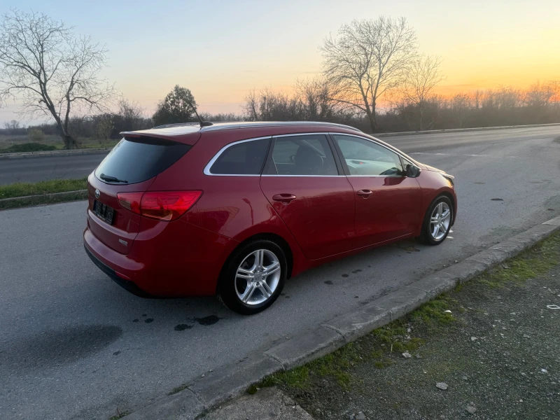 Kia Ceed 1.6 NAVI ШВЕЙЦАРИЯ, снимка 3 - Автомобили и джипове - 52849674