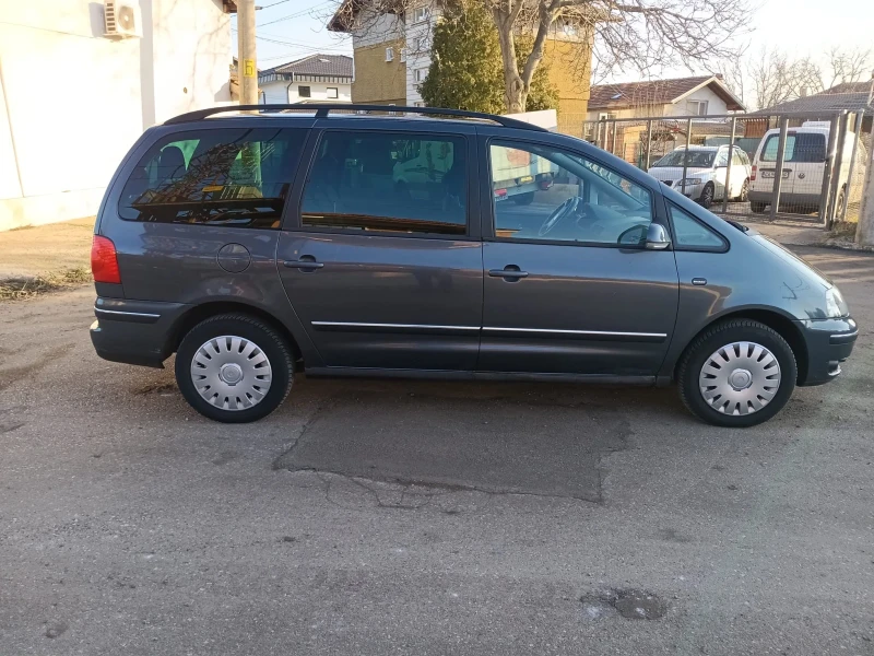 VW Sharan 2.0 Facelift 7места, снимка 6 - Автомобили и джипове - 52869041