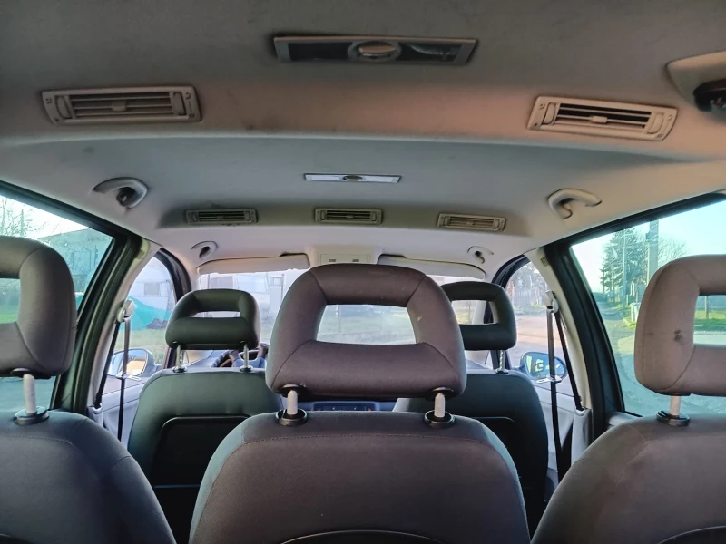 VW Sharan 2.0 Facelift 7места, снимка 10 - Автомобили и джипове - 52869041