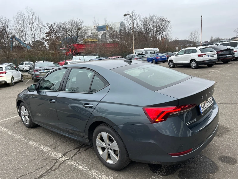 Skoda Octavia 2.0 TDI /Active / Sedan / ОЧАКВАН ВНОС, снимка 5 - Автомобили и джипове - 53407335
