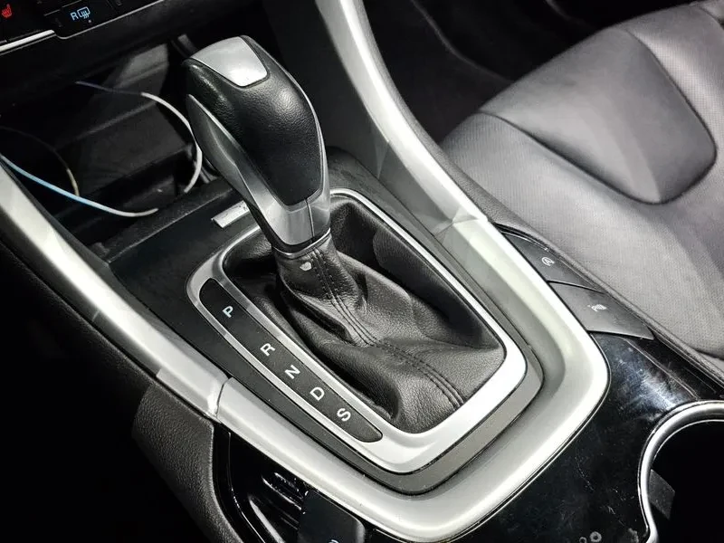 Ford Mondeo 2.0 TDCI Trendy, снимка 9 - Автомобили и джипове - 53718196