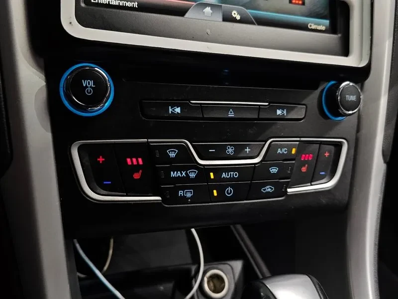 Ford Mondeo 2.0 TDCI Trendy, снимка 17 - Автомобили и джипове - 53718196