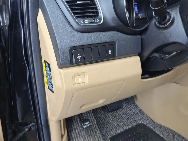 Kia Carnival Carnival 9-Seater Luxury ���� �� �����🔥  | Mobile.bg � ����������� 16