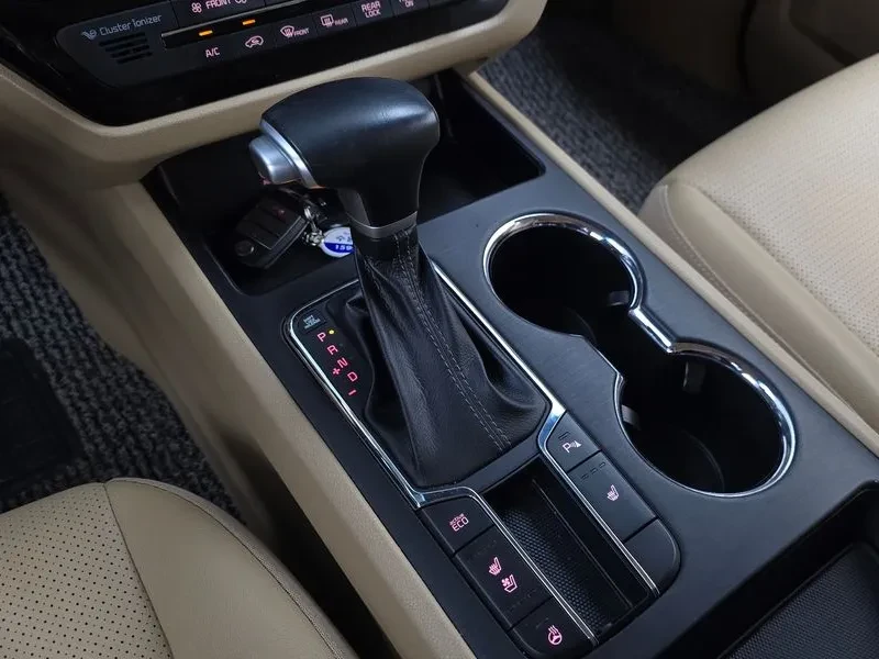 Kia Carnival Carnival 9-Seater Luxury ���� �� �����🔥  | Mobile.bg � ����������� 9