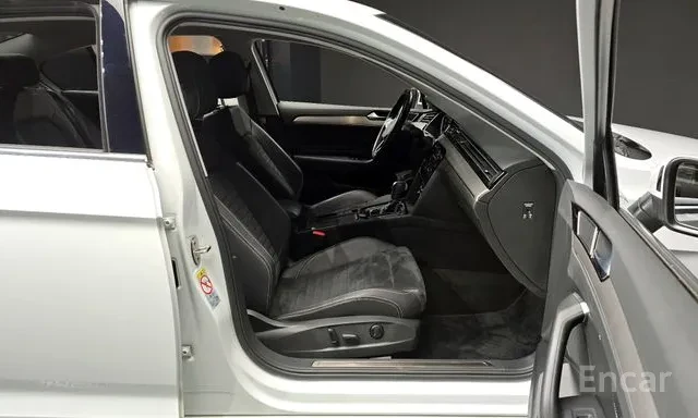 VW Passat GT 2.0 TDI Premium* �����* ������* ������� | Mobile.bg � ����������� 12