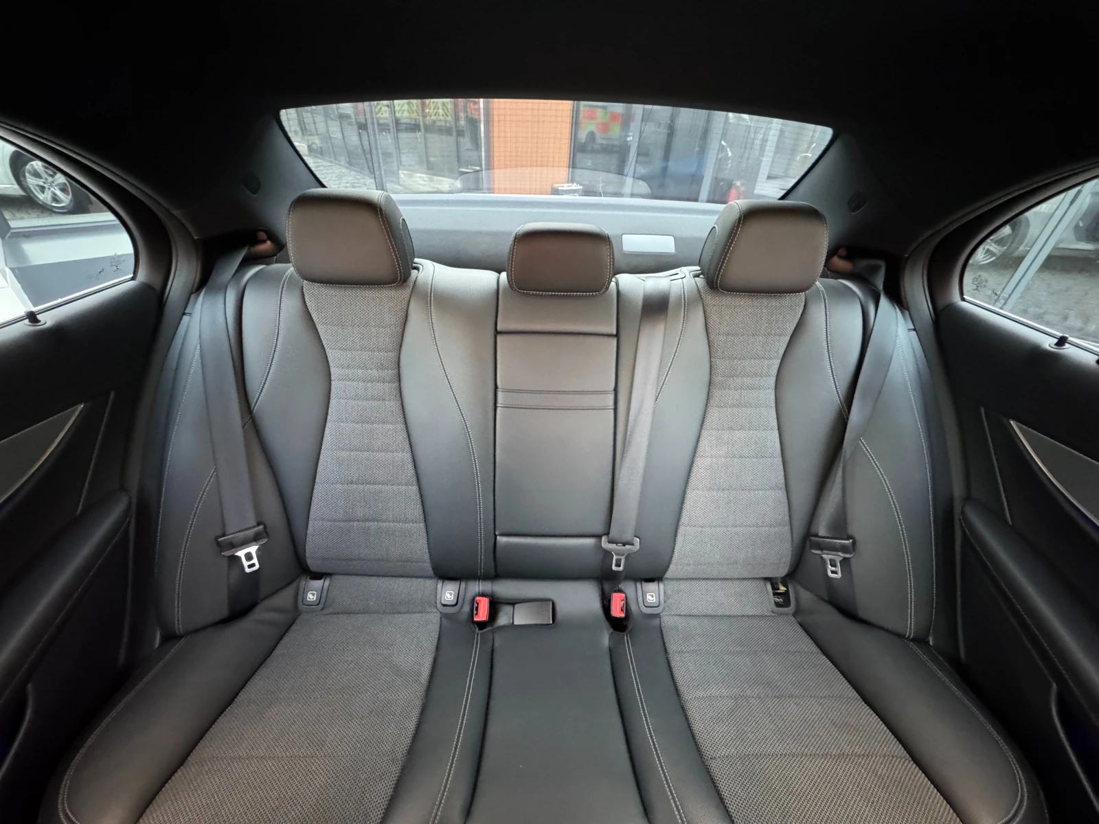 Mercedes-Benz E 220 D | Mobile.bg   12