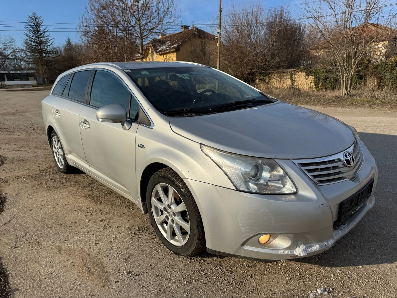 Toyota Avensis  - изображение 2