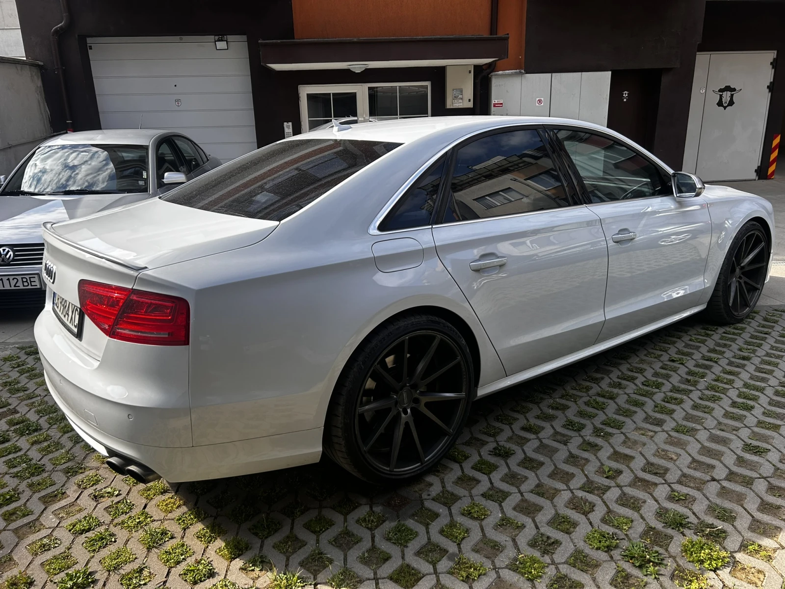 Audi S8  - изображение 3