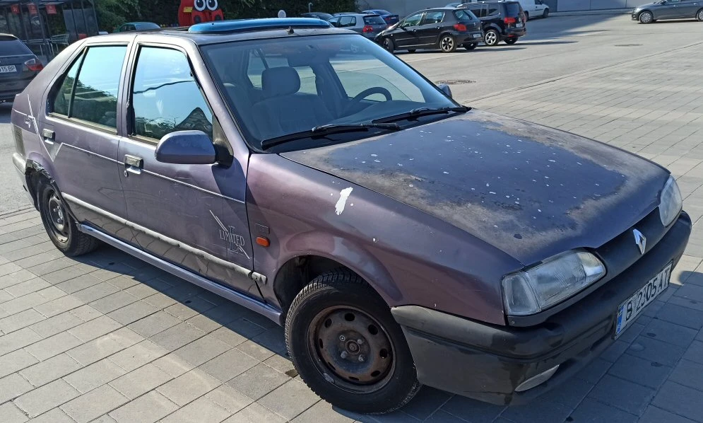 Renault 19 1.8, 73 к.с.  бензин / газ - изображение 6