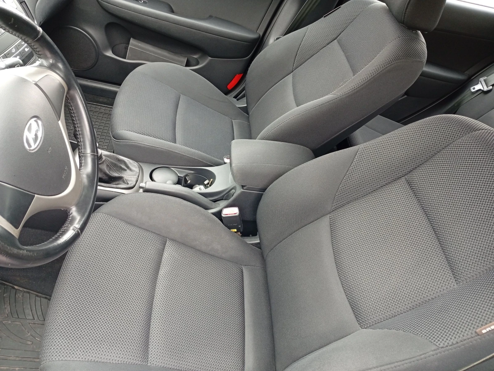 Hyundai I30 1.6 CRDI  CW - изображение 7