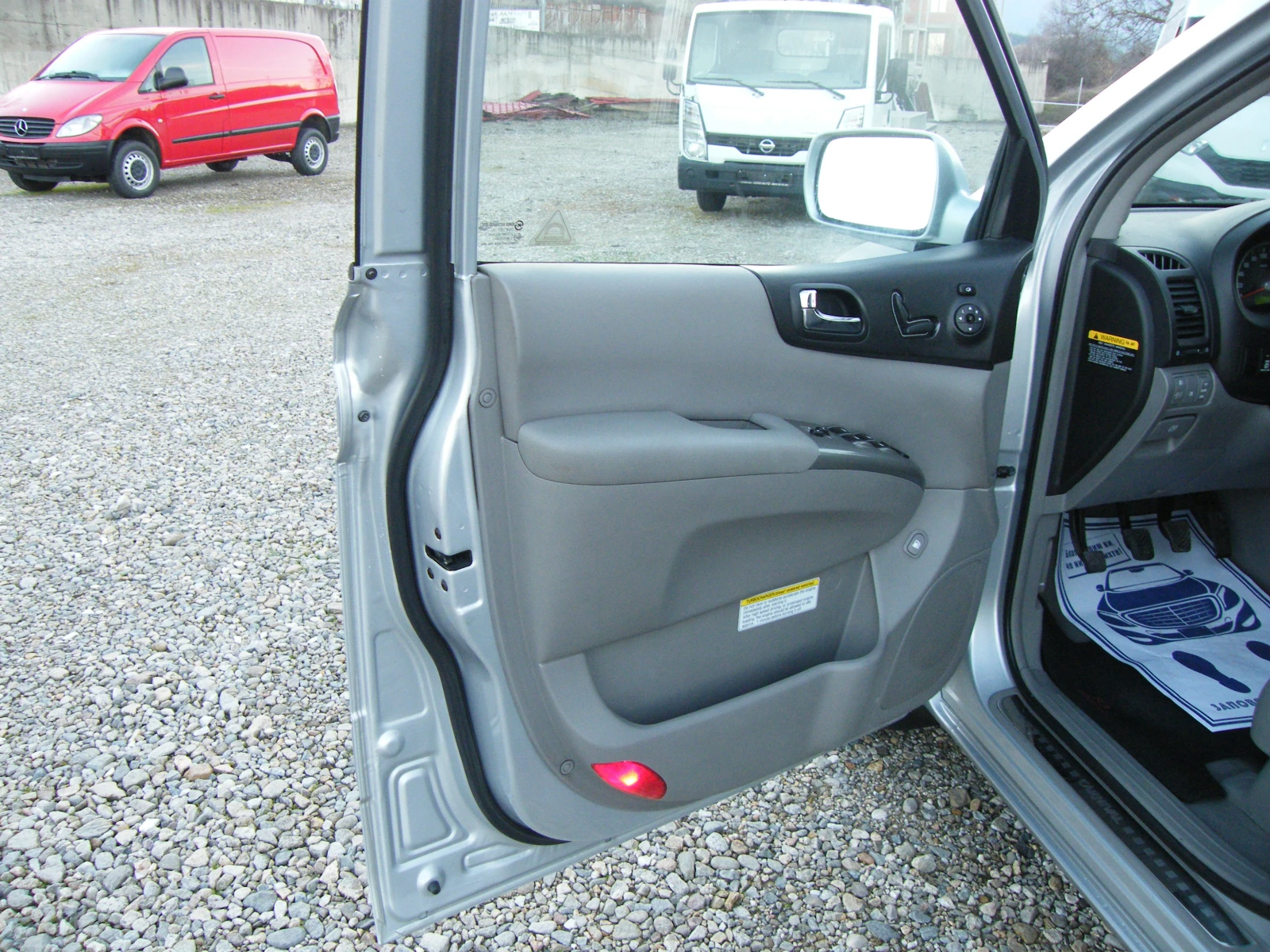 Kia Carnival 2.9CRDI - изображение 7