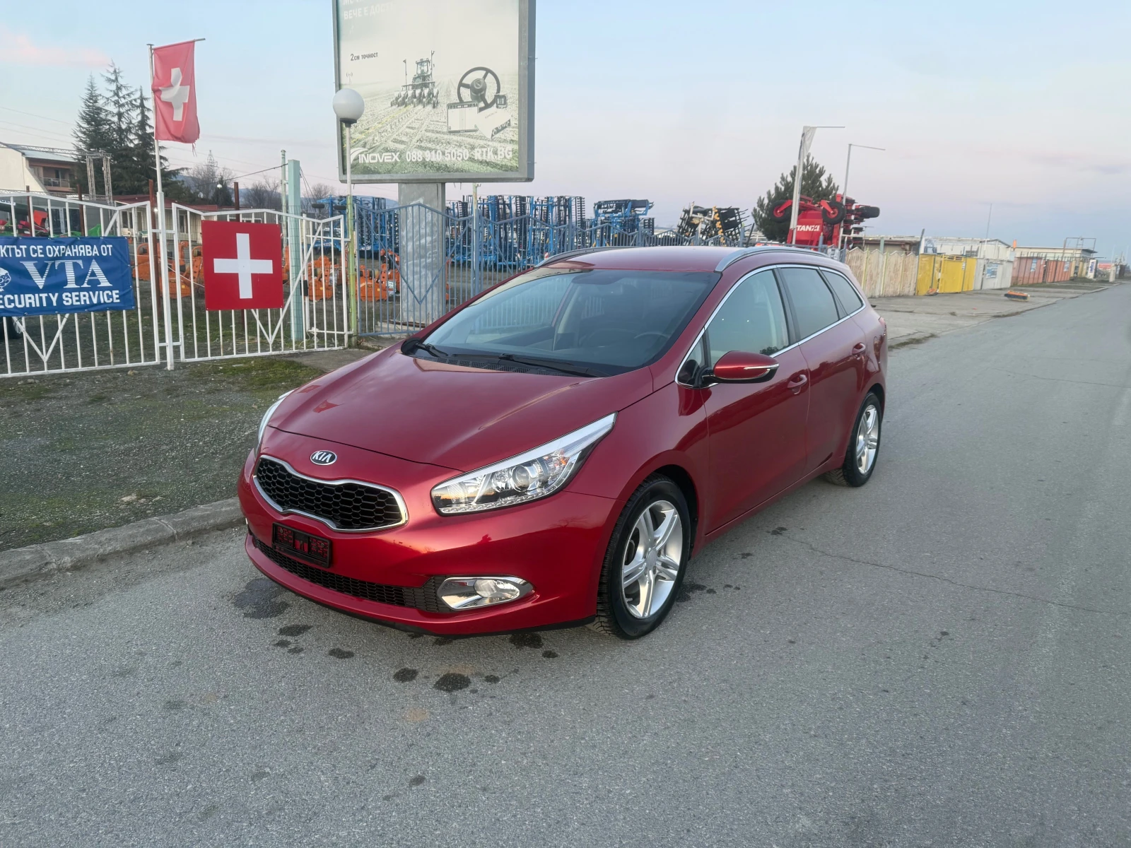 Kia Ceed 1.6 NAVI ��������� | Mobile.bg � ����������� 1