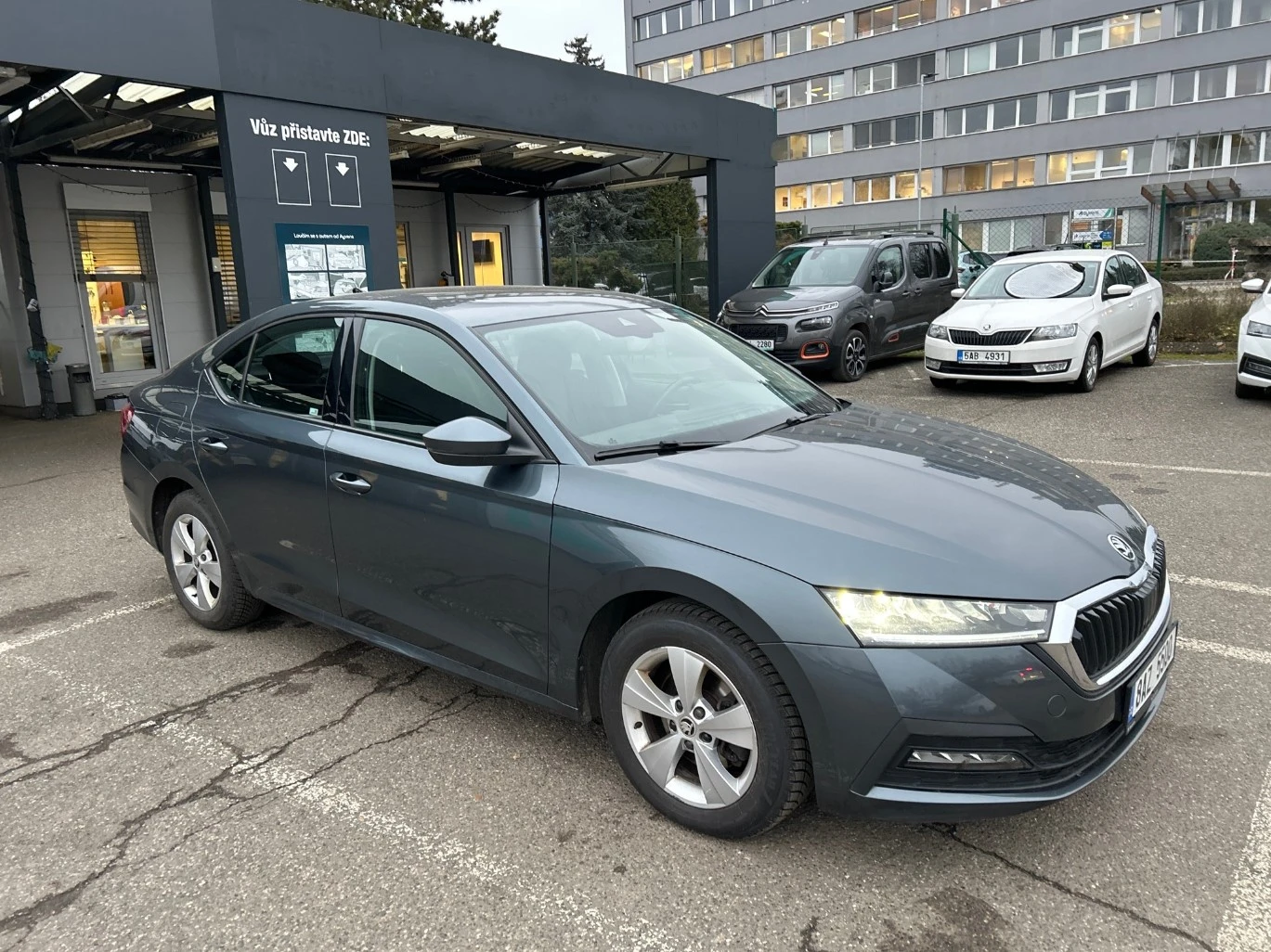 Skoda Octavia 2.0 TDI /Active / Sedan / ������� ���� | Mobile.bg � ����������� 3