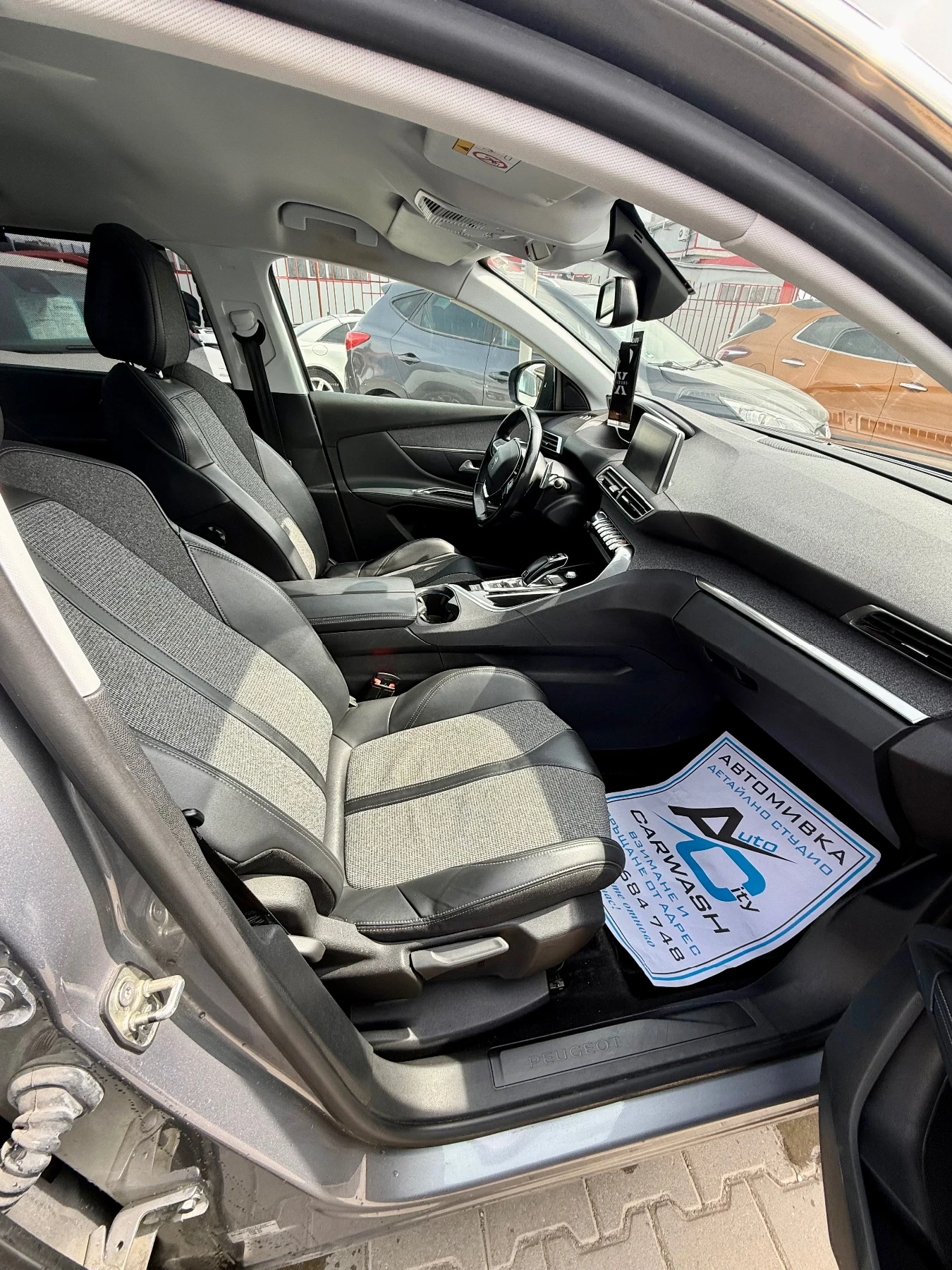 Peugeot 5008 1.6* Нов внос* Реална* Фулл* 7места* Топ* 360 каме, снимка 6 - Автомобили и джипове - 53943965