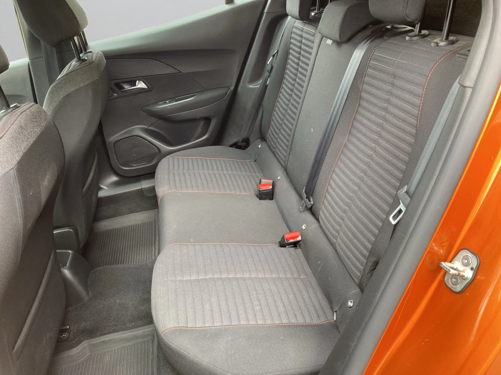 Peugeot 2008 New Line Up ACTIVE 1.2 PureTech 100 BVM6 EURO6, снимка 10 - Автомобили и джипове - 54079891