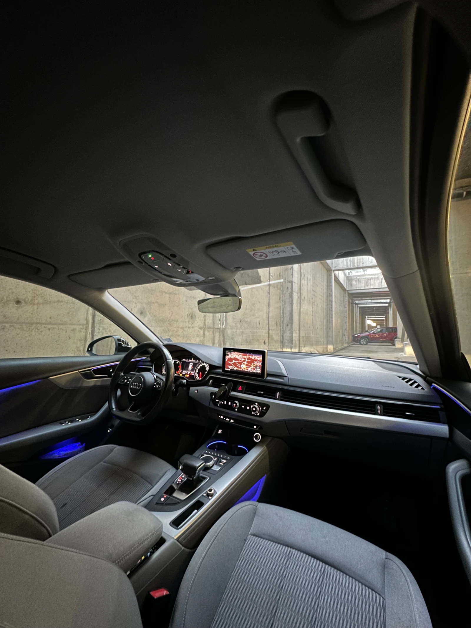 Audi A4 2.0 Tdi, снимка 4 - Автомобили и джипове - 54259540