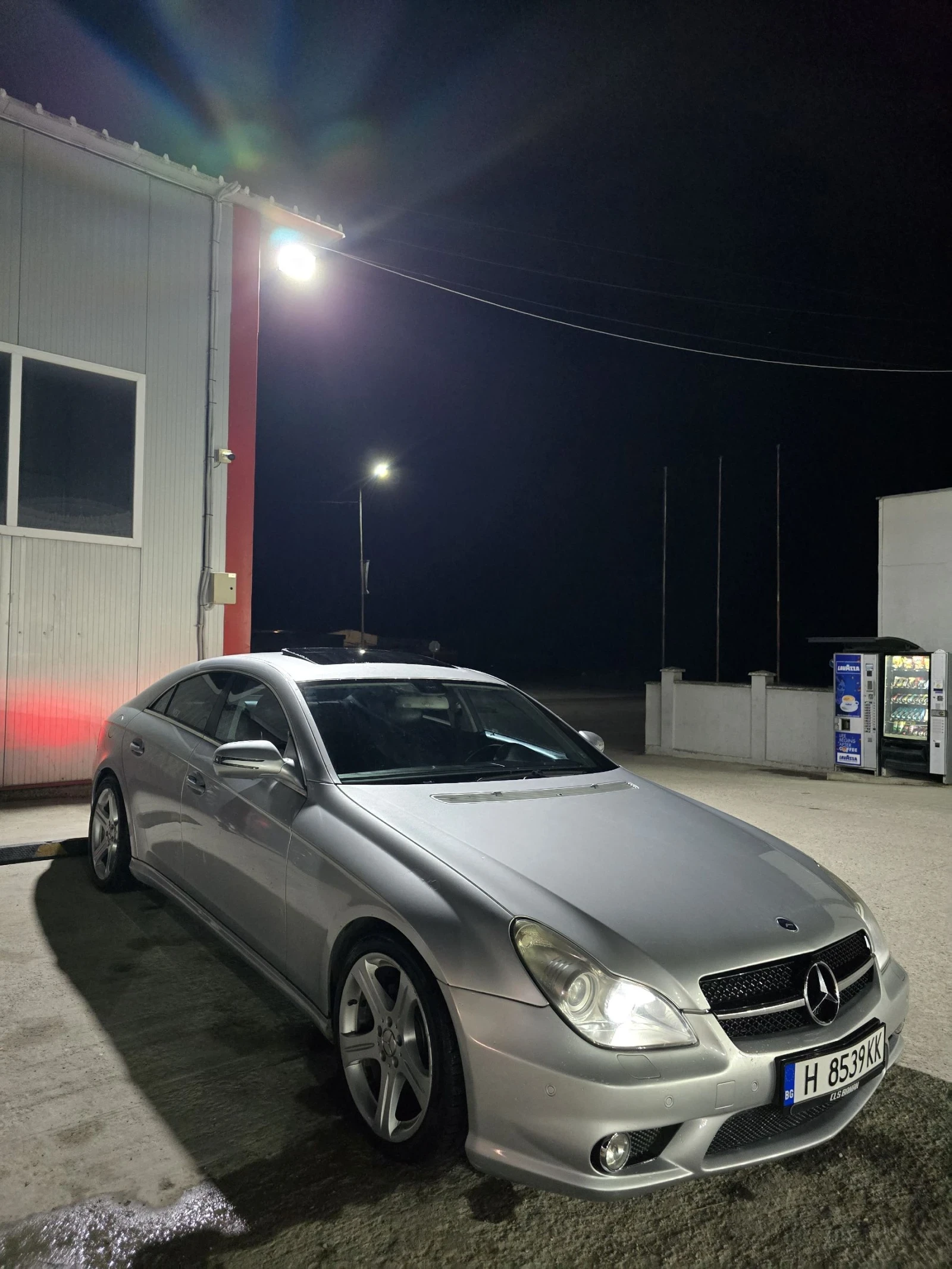 Mercedes-Benz CLS 320  AMG PACK СЛЕД ОСНОВЕН РЕМОНТ, снимка 3 - Автомобили и джипове - 54286398
