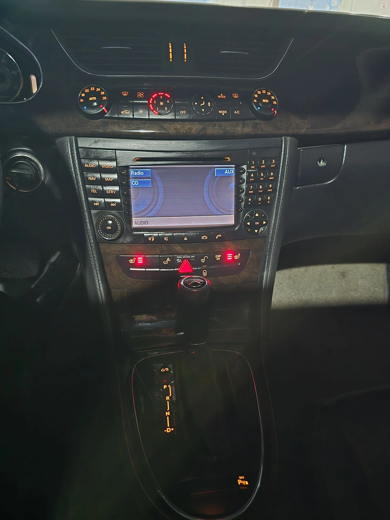Mercedes-Benz CLS 320  AMG PACK СЛЕД ОСНОВЕН РЕМОНТ, снимка 9 - Автомобили и джипове - 54286398
