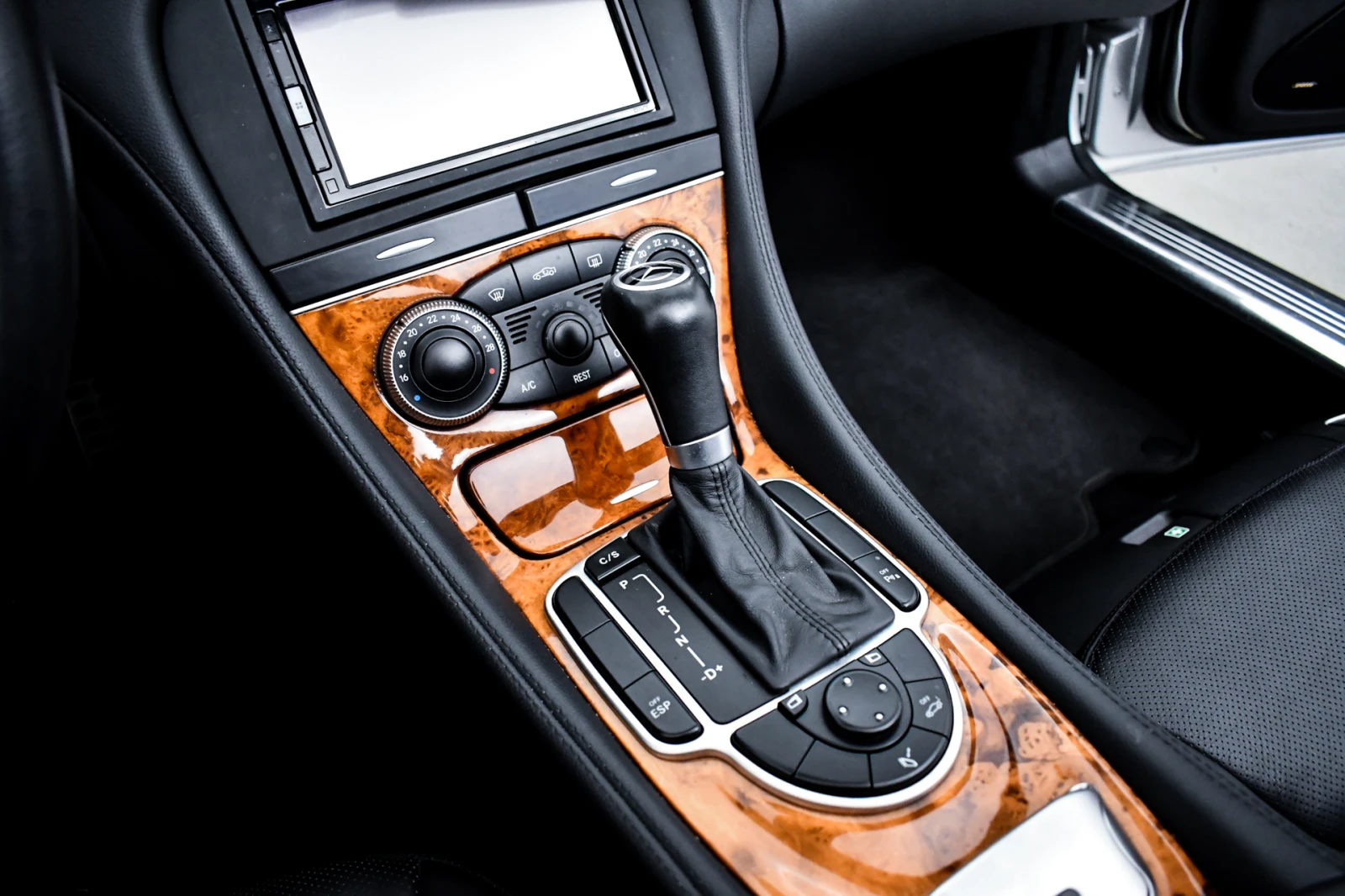 Mercedes-Benz SL 350, снимка 14 - Автомобили и джипове - 54333322