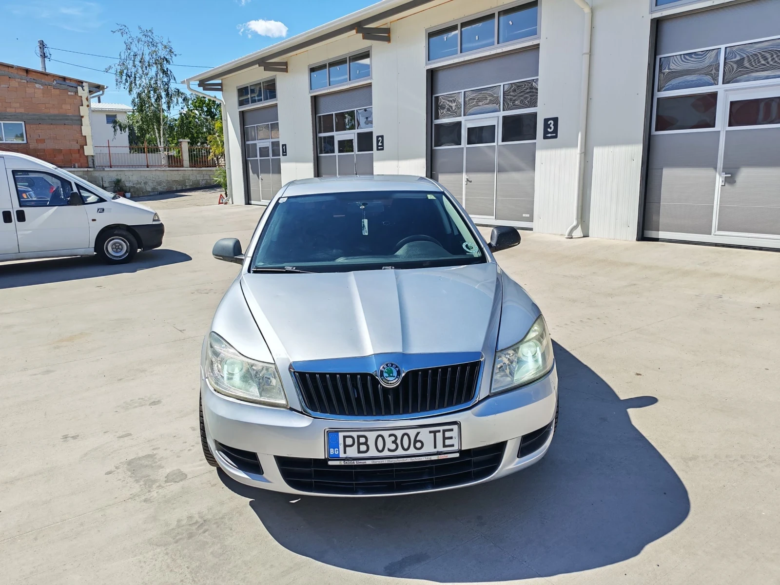 Skoda Octavia 1.6 климатик, снимка 3 - Автомобили и джипове - 54720831