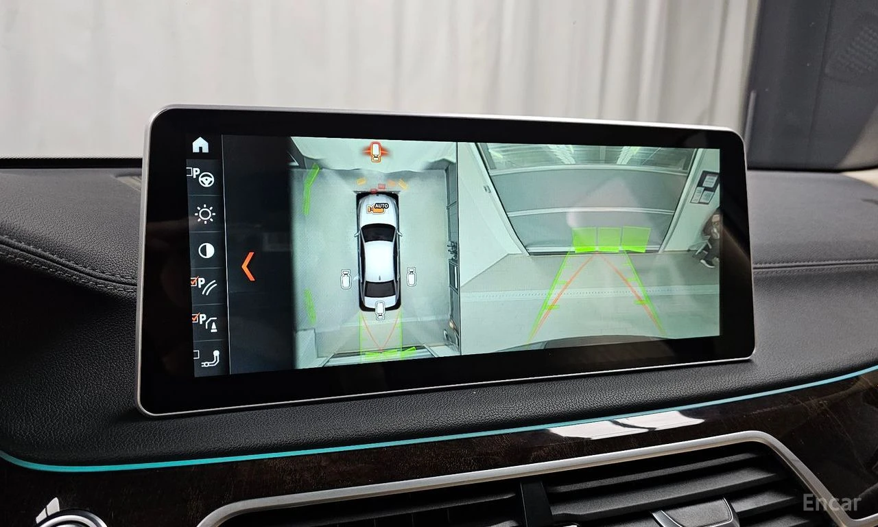 BMW 750 Li xDrive* BOWERS & WILKINS* ХЕДЪП* DISTRONIC* 360, снимка 12 - Автомобили и джипове - 54866684