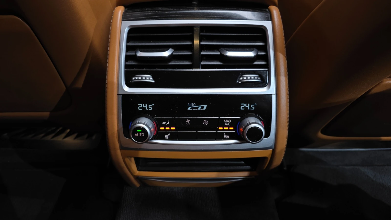 BMW 740 D| H/K| MASSAGE| MEMORY| HUD| 360CAM| , снимка 13 - Автомобили и джипове - 55049299