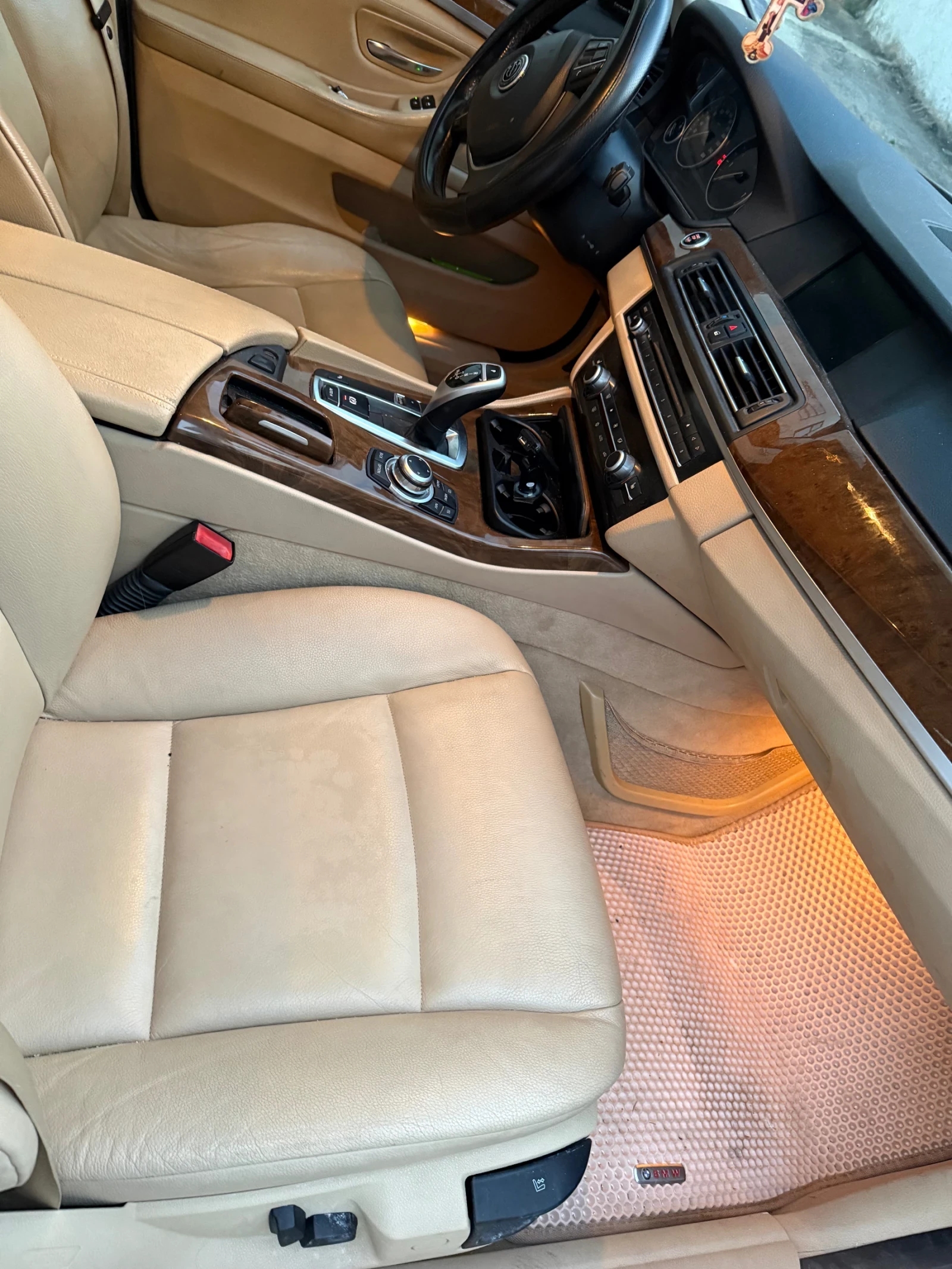 BMW 523 2.3i, снимка 3 - Автомобили и джипове - 55342021