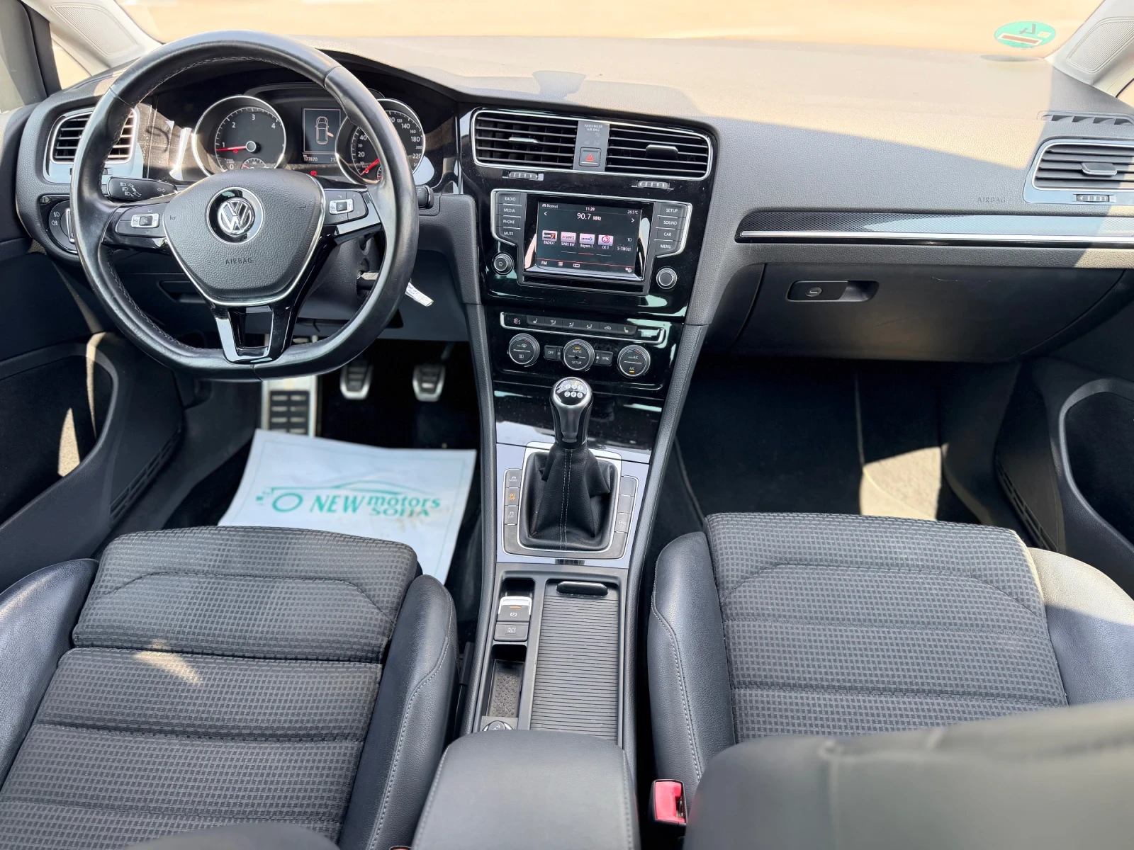 VW Golf 2.0TDi-4Motion-сервизна история, лизинг, снимка 11 - Автомобили и джипове - 55432535
