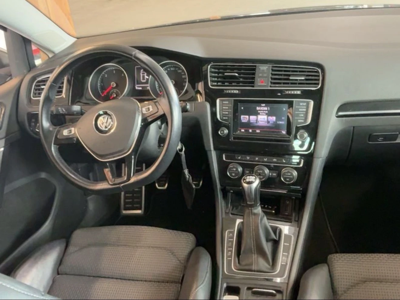 VW Golf 2.0TDi-4Motion-сервизна история, лизинг, снимка 9 - Автомобили и джипове - 55432535