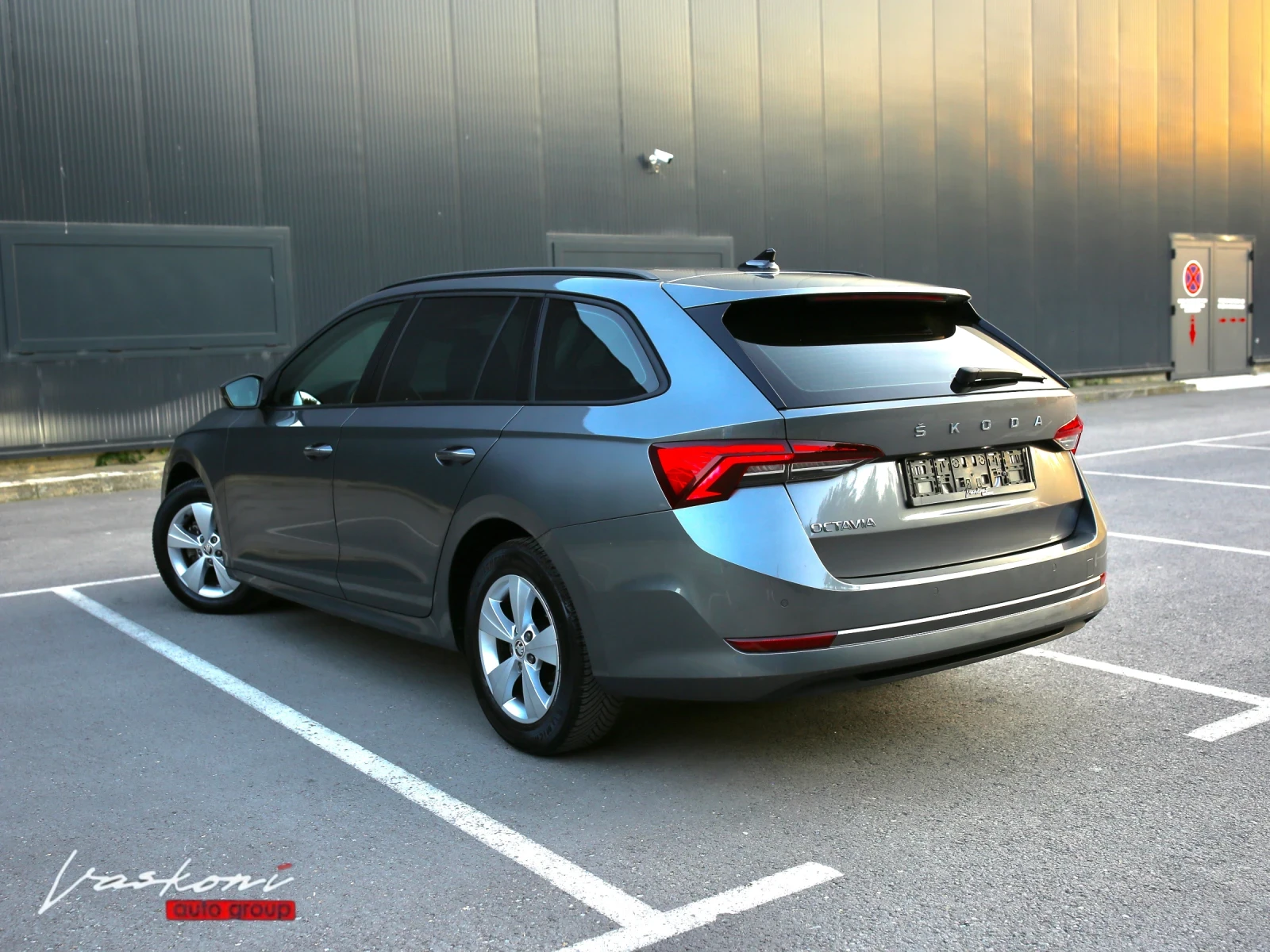 Skoda Octavia 2.0 TDI, снимка 3 - Автомобили и джипове - 55574674