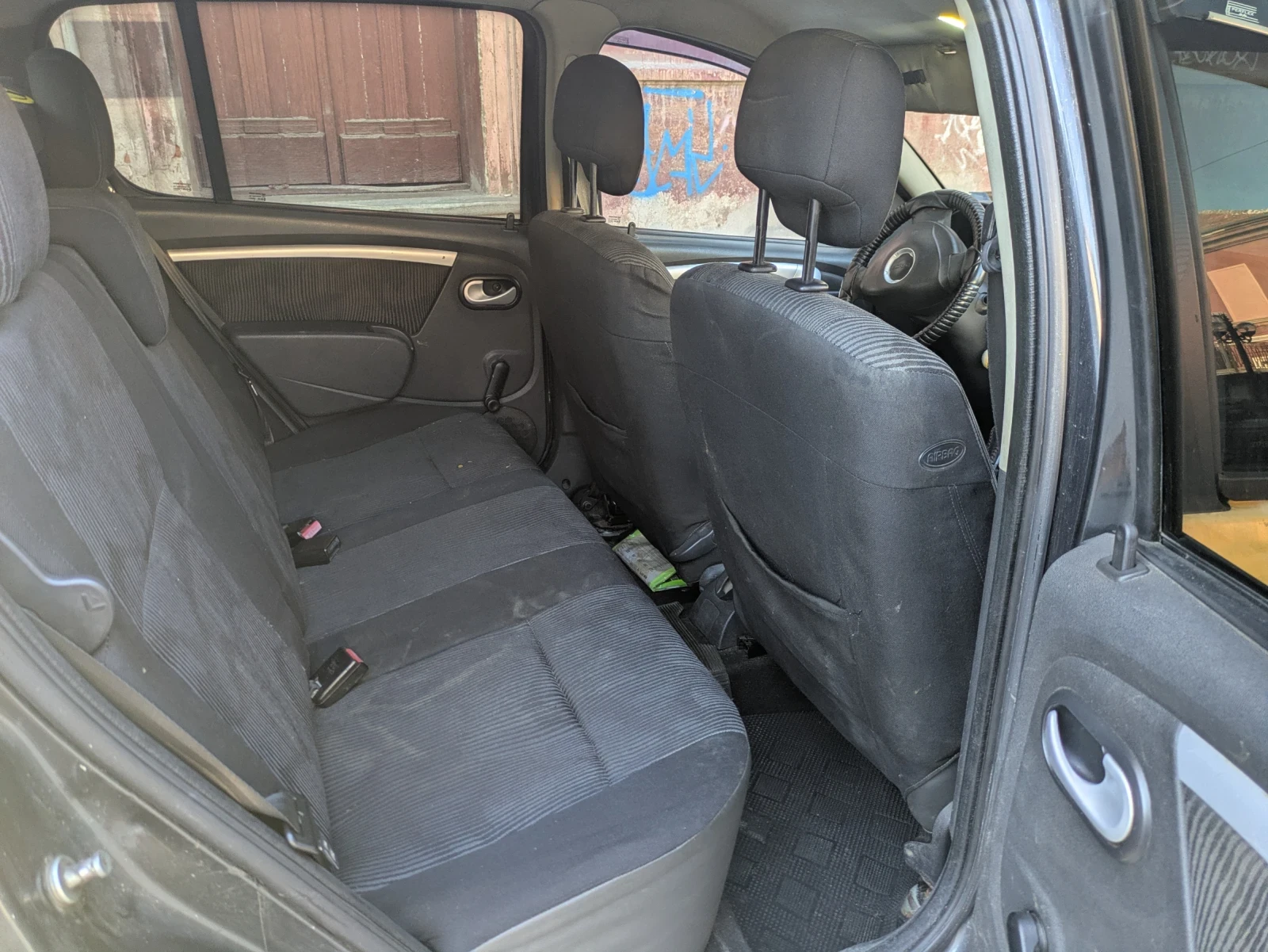Dacia Sandero 1, 4 lpg, снимка 7 - Автомобили и джипове - 55980032